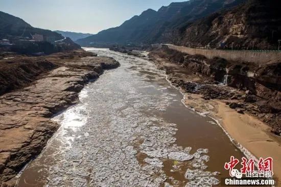 黄河|受强冷空气影响 黄河山西河津段出现流凌