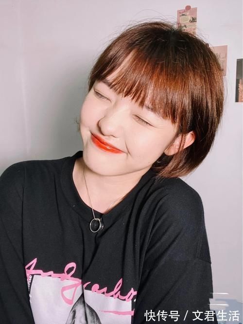 小疯|5款适合头发稀少的发型,洋气又好看,让你美得更出彩