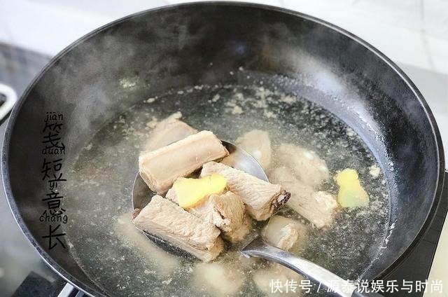 琥珀色|在国外它被称为人参果，和排骨炖1锅，香浓美味，手脚不冷全身暖