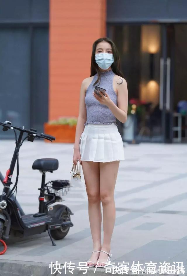 高跟鞋 连衣裙穿搭简约大气,把女生烘托得亭亭玉立,舒适又快乐