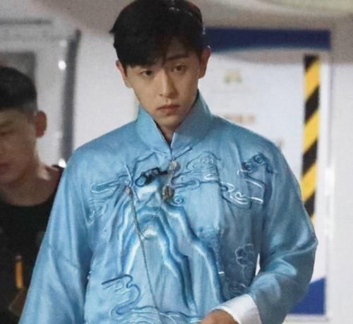 海棠经雨胭脂透|《极挑7》收官后，邓伦终于迎来新剧，看到女主后：不追要后悔