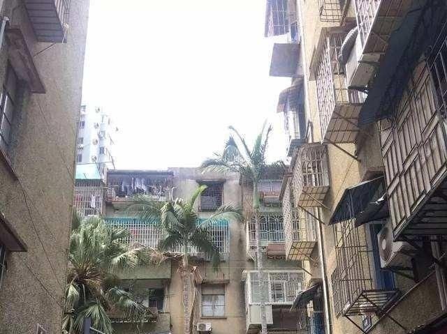 大部份|有50万存款但没房子,有100万的房子但没有存款,谁更幸福?