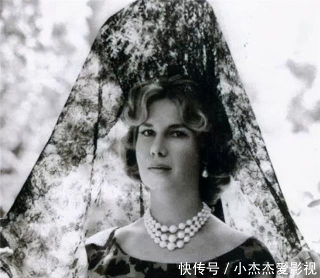 父亲|她是女王的闺蜜,贵族中的贵族,82岁为爱舍弃百亿身家