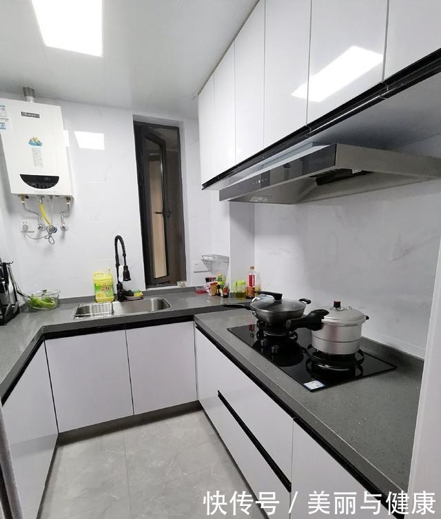 新房|忙活三个月完工，老婆挑选的沙发太舒服了，地砖更是上档次！晒晒！