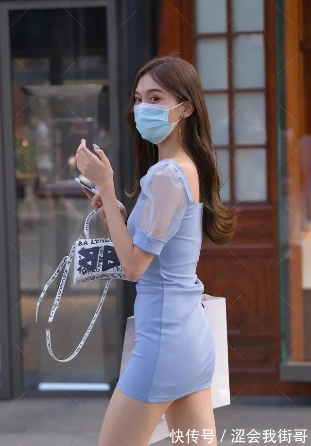 上衣 雾霾蓝泡泡袖上衣,清透柔美, 优雅可爱的轻复古性感裙装