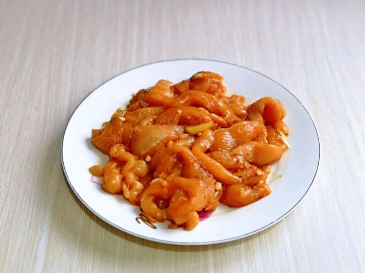 别总去路边摊吃炸鸡柳,可以自己在家做,香酥美味还干净