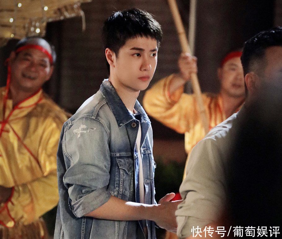 颜值|《天天向上》乐山路透,离开了百万修图师后,王一博颜值没搞错吧