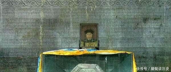  高价|孙殿英盗掘乾隆陵墓，随手扔掉的遮布，为何能拍出1.3亿高价？