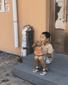 医院|“手上长了两根硬刺,去医院看什么科?”哈哈