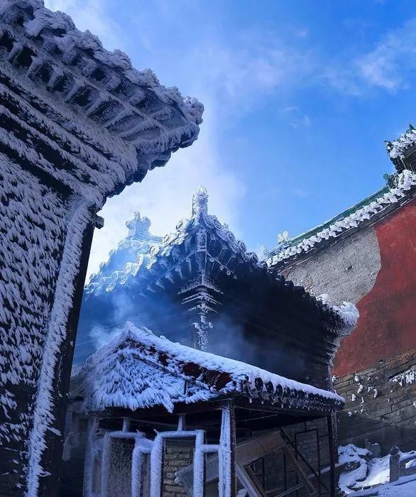 风雪|风雪武当山，仙境藏玄机！大雪封山时，道人、隐士都在干什么！