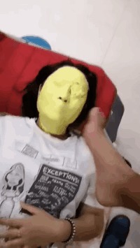 |搞笑GIF:姜还是老的辣啊,看看人家这下手真是稳准狠