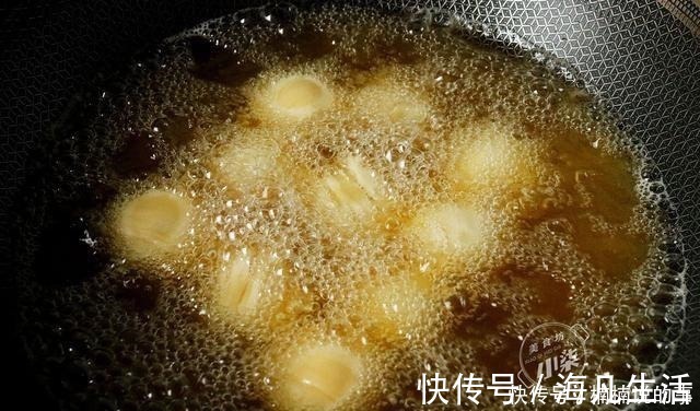 一口酥,做法简单无难度,外酥里软一口一个,越吃越香,太解馋了