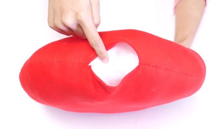 衣服|把锅盖放在旧衣服上缝一缝,一年省下不少钱,全家人抢着用