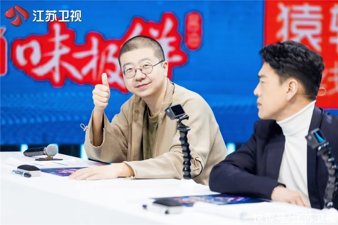 李诞和王耀庆《最强大脑》的日常，仿佛两个小学生拌嘴