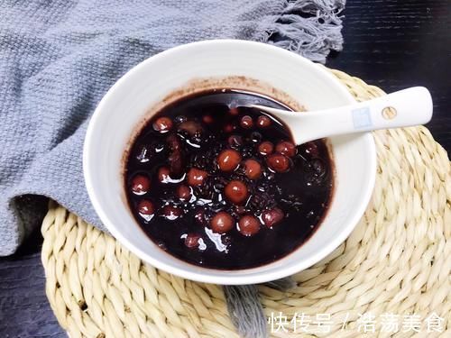 天冷了,早餐记得多喝它,简单煮一煮,气血双补,身体暖和和!