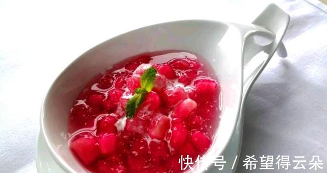 马蹄糖水|红宝石马蹄糖水、椰香马蹄糕、鸡肉马蹄香酥卷!