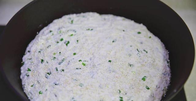 搅拌均匀|不揉面,不擀面,筷子搅一搅,5分钟烙出一大张饼,解决全家早餐