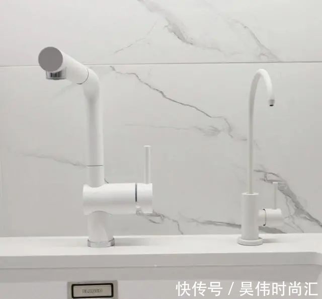 布置|同样是小厨房,瞧瞧人家会布置的,我怎么就没想到呢?