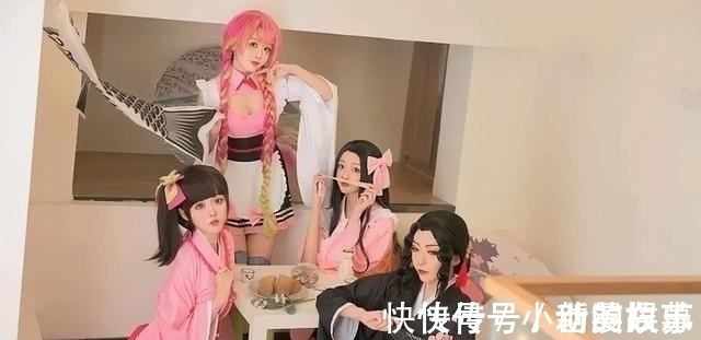 鬼灭|《鬼灭》COS:白袜香奈乎遇上黑袜女版无惨,却馋哭了一旁的恋柱