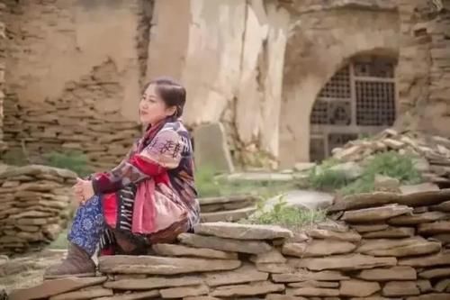 星光大道|她為登上星光大道傾家蕩產，被淘汰后她一怒之下曝光內幕，她是誰？