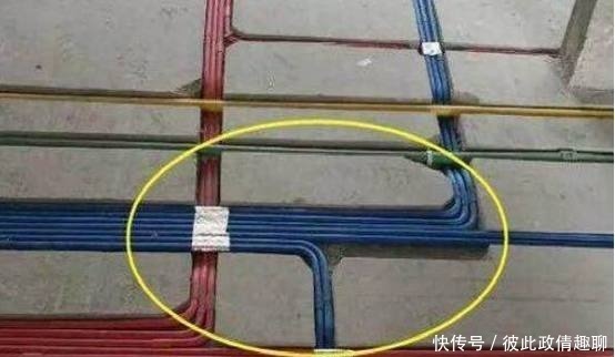弱电线|头一次见人电线装在这里,连开槽都省了,实在聪明