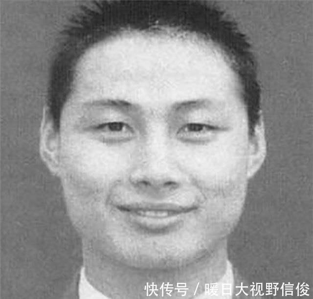 乘客|烈士吴海军:为保护200位乘客,用身躯拦截违规轿车,牺牲时20岁