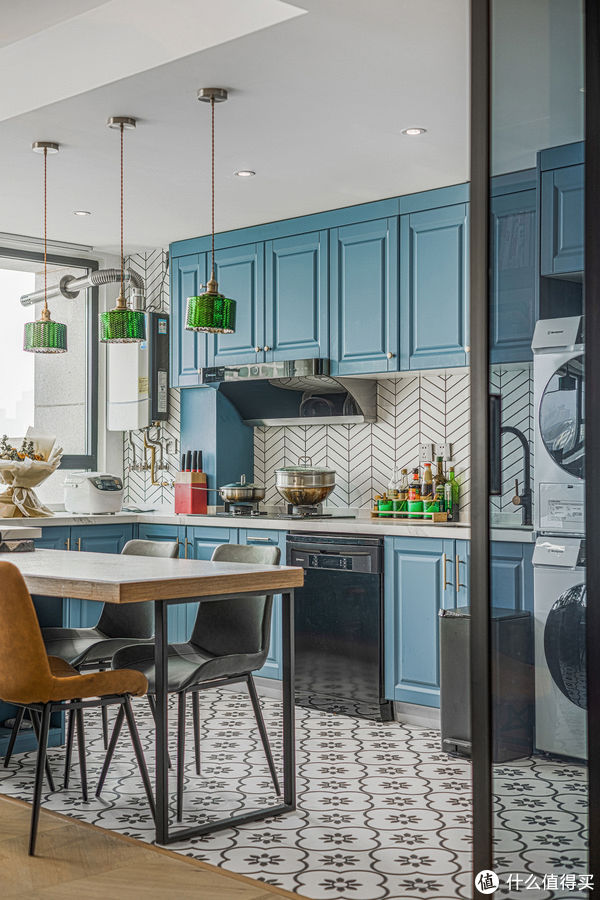 空间|35岁小哥高质量独居生活:喜欢开放设计,两室改一居,就是要自由