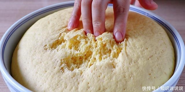 自从知道玉米饼可以这样做,我家一周吃了4次,无水少油营养好吃