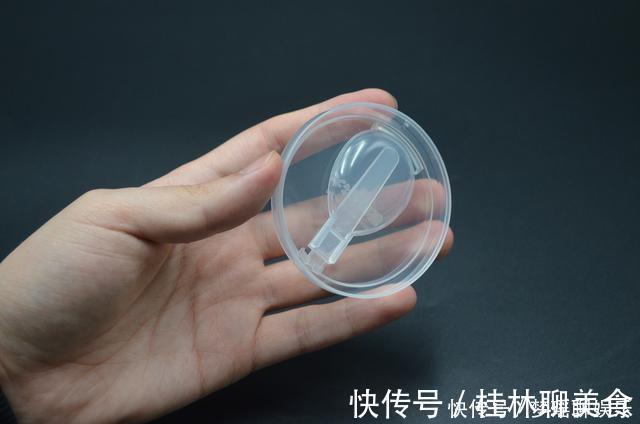 涨知识|八宝粥盖子不要扔,放在厨房特别实用,一年能省不少钱,涨知识了