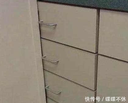 装修|头一次见有钱人卫生间这样装修,聪明人早这样做,连老师都看愣了