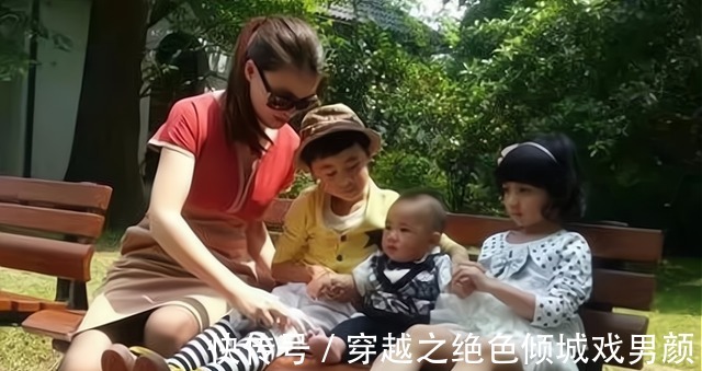 陽(yáng)陽(yáng)|林生斌的全家福，早已說(shuō)明朱小貞的不幸福，卻沒(méi)人看出端倪