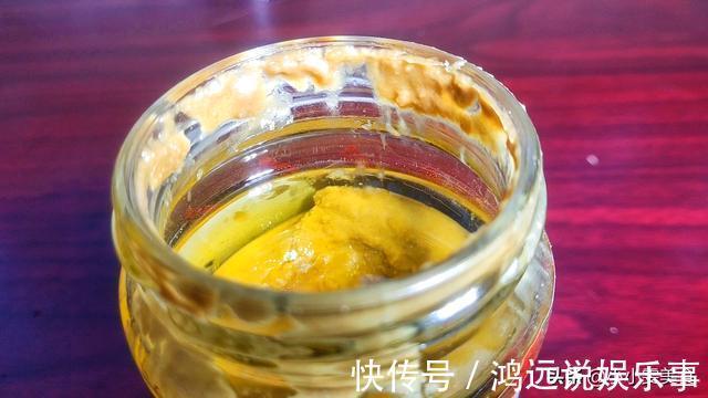 搅拌均匀|调芝麻酱时，千万别只加水调，大厨教你一招，口感香浓顺滑，真香