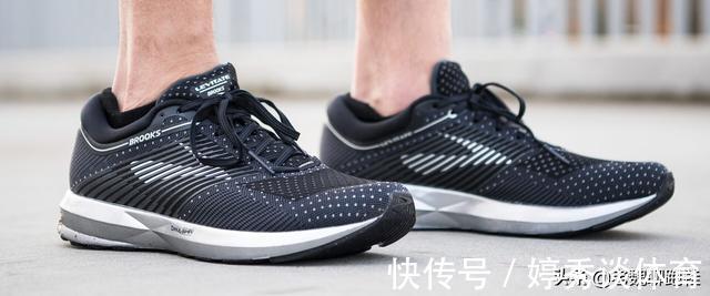 nb|从辉煌到没落,曾经红极一时的“四大跑鞋”,如今怎样了?
