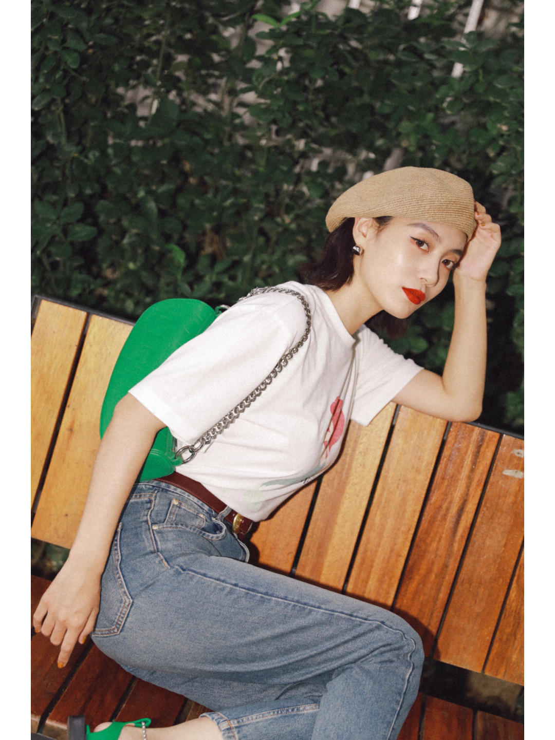 时尚|想要穿出少年感!不如试一试马甲衬衫+黑色西装裤,高级又时尚!