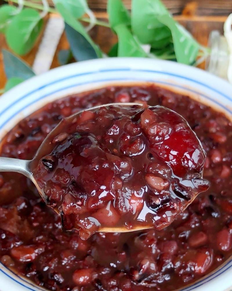 红豆黑米糯|秋冬,补气养血美容粥,暖心暖胃营养好喝,太美味了!