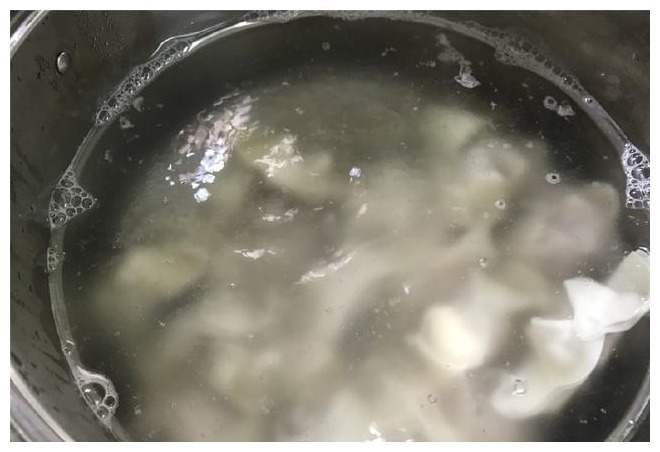 馄饨馅料中加了这2样,鲜到眉毛都掉下来了,吃一次就会上瘾