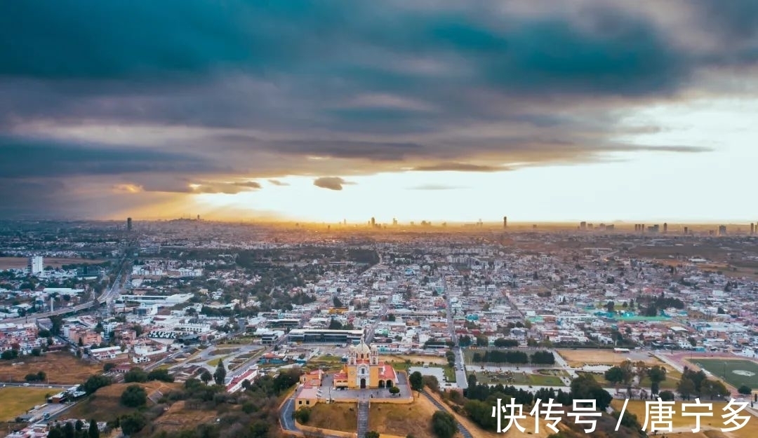 墨西哥!这本书不到8万字,让我们看到孤独是人生的常态