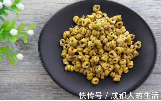 睡眠|男女不想老得快,每天喝一杯“它”,头发黑了,睡眠好了,试试