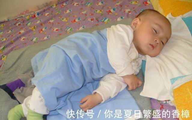 奶嘴|宝宝1-2岁,家长该怎样更好照顾孩子?牢记这5点就行!