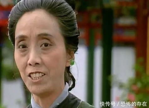 宝玉#贾府的婆子，为何如此痛恨丫环？宝玉生日的一个细节说出了答案！