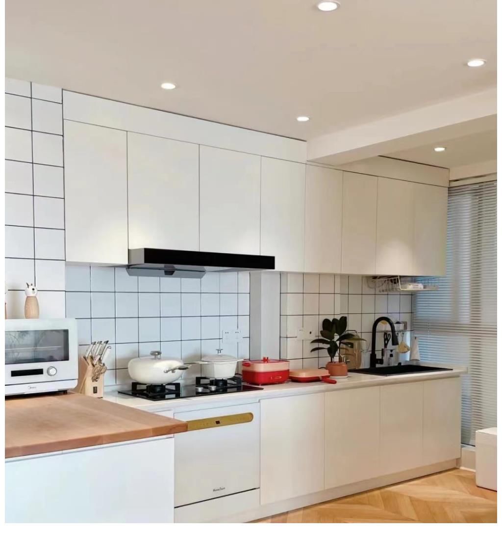 次卧|98㎡原木风新居,大白墙搭配原木家具,朋友来家做客都说像大平层