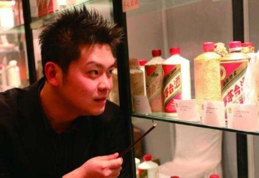 勾兑|超市买白酒时,精明人看到“这4类”别随便拿,酿酒师自己都不喝