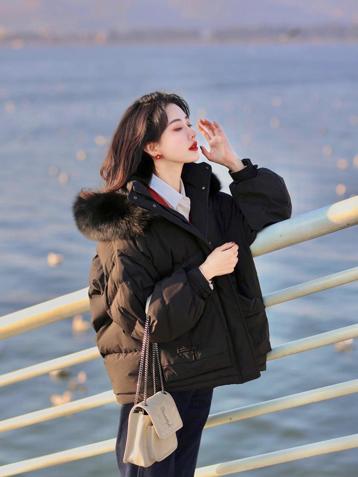 小姐姐|天冷了羽绒服不要多买,有这几款就够了,搭配裤子、半身裙都洋气