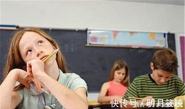 老师|孩子上课不认真切橡皮玩,亲爸惩他''切完一盒'',网友:挺好的