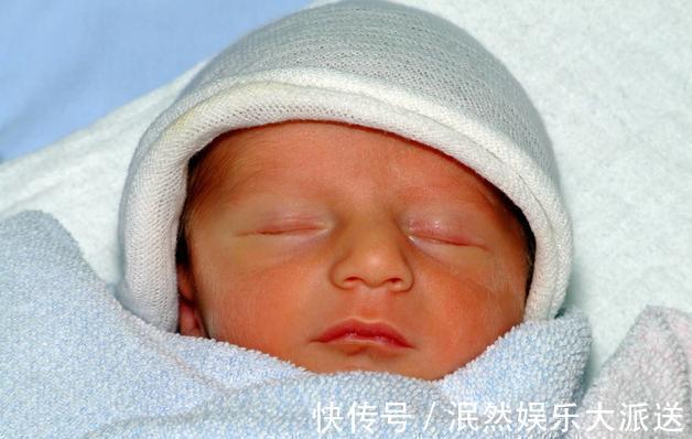 男孩样|幸亏当年没扔了你!新生儿能有多丑4组对比图变化很明显