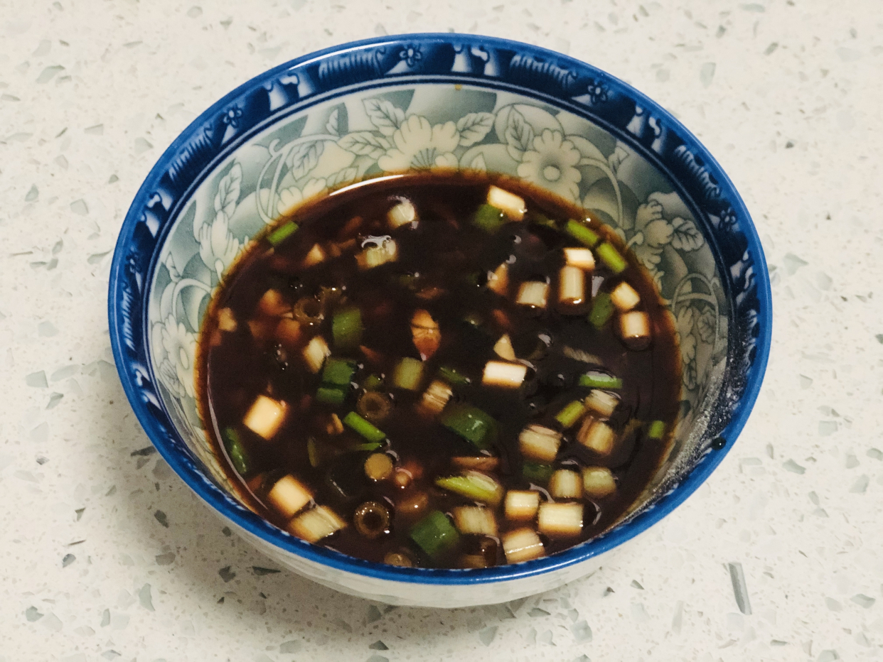 现在才知道,炒茄子不能先放油,教你一招,茄子不吸油不发黑