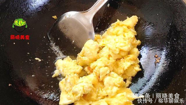 蛋白质|最近非常火爆的一道菜“灵魂炒蛋”,让鸡蛋身价倍增的隐藏新做法