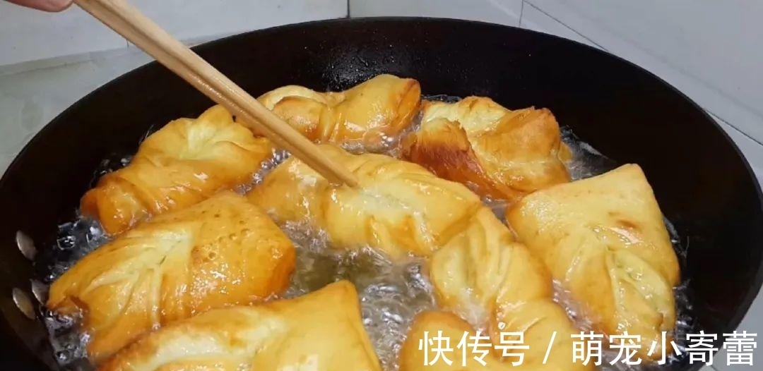面团|面粉这做法才简单，加2个鸡蛋，个个松软香甜，孩子天天嚷着吃