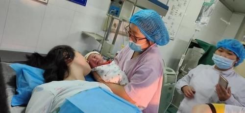 妇产科纸|用心交流,用爱守护——于洪区人民医院妇产科纸上谈“生”为聋哑产妇解忧