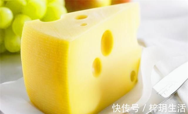 多喝水|高血脂的人日常需要有哪些忌口?专家提醒:这3种食物需要注意